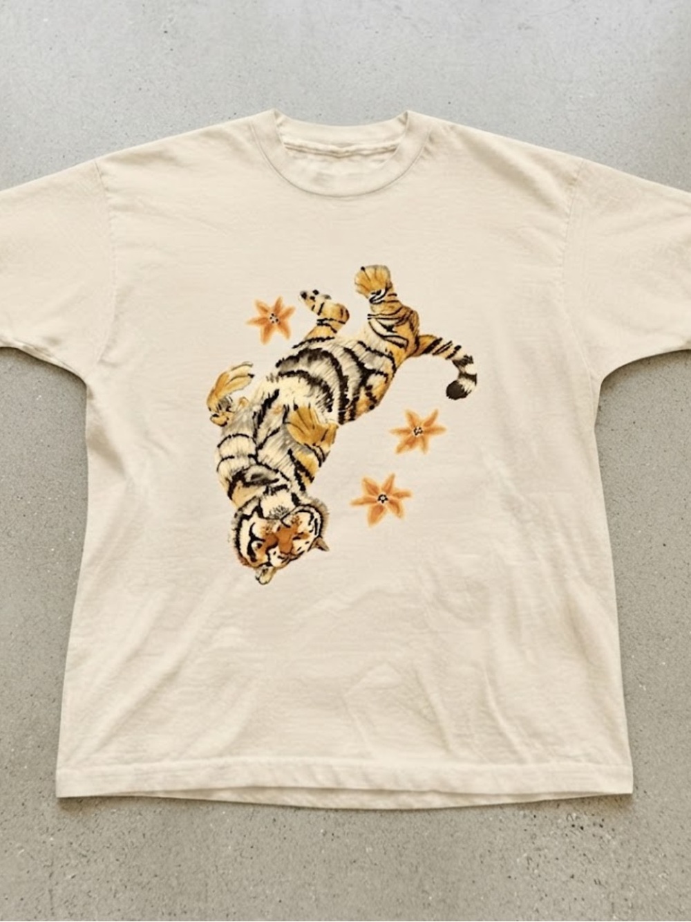 Tiger Floral Graphic Cream Cotton Gildan T-Shirt